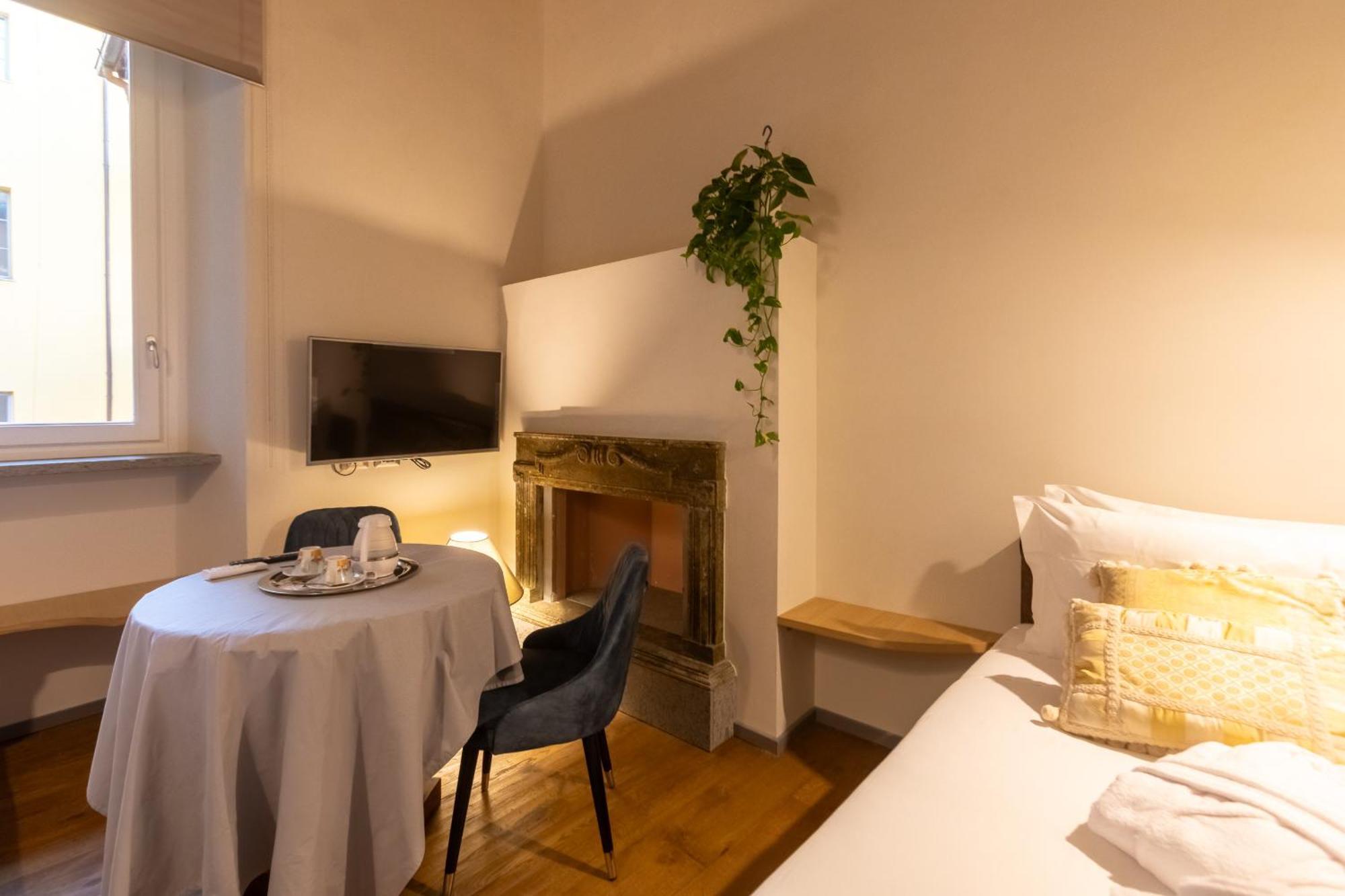 Fontana Di Trevi Roma Luxury Suite Exterior foto